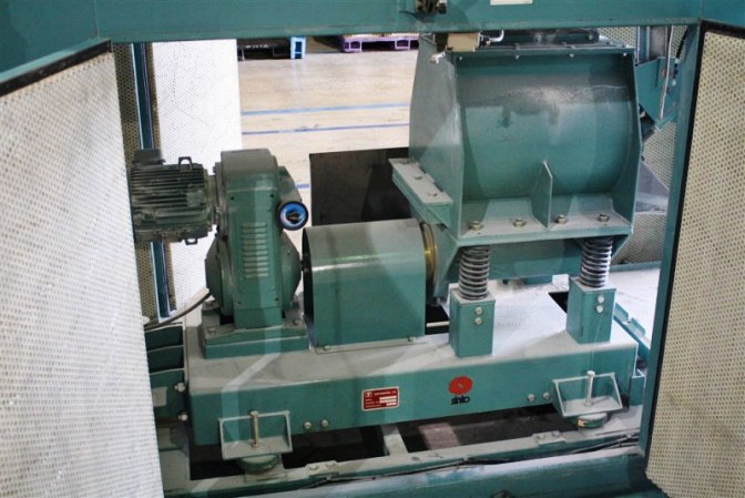 Sintobrator Ltd. #VF-P Vibrating Barrel Finishing Machine