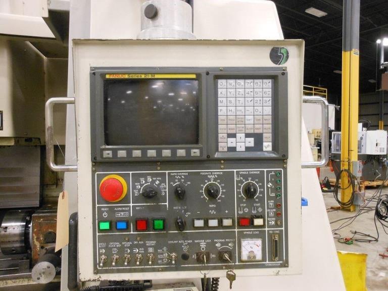 40 X, 20 Y, 22 Z, Daewoo MYNX500, 2001, 8,000 rpm, Box way, Fanuc 21M, 4th axis
