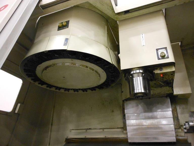 40 X, 20 Y, 22 Z, Daewoo MYNX500, 2001, 8,000 rpm, Box way, Fanuc 21M, 4th axis