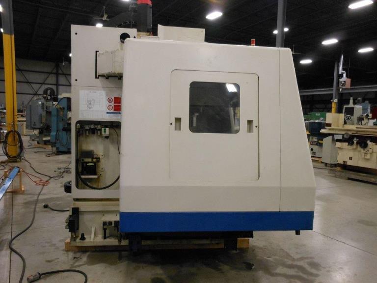 40 X, 20 Y, 22 Z, Daewoo MYNX500, 2001, 8,000 rpm, Box way, Fanuc 21M, 4th axis