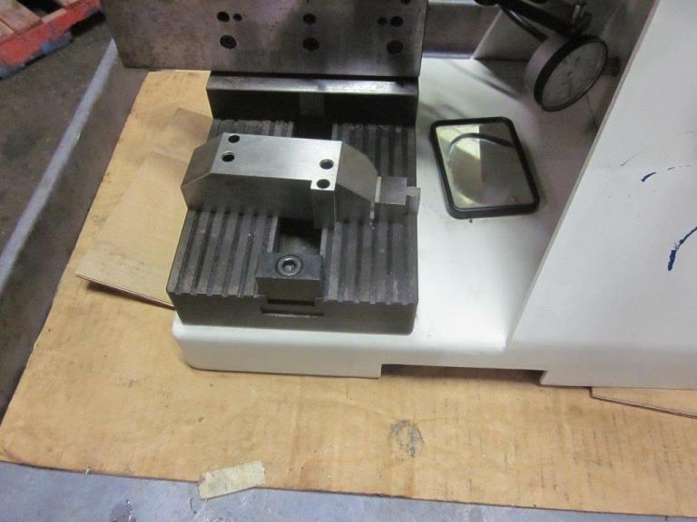 Tornos 213-4C-003, 2000, Universal Tool Presetter with plates for Deco 20/26