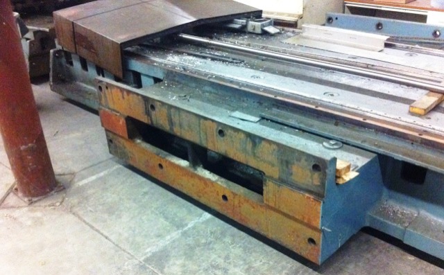 315 X, 92 Y, 54 Z, Giddings & Lewis Numerimil, 1969, Right Angle Head