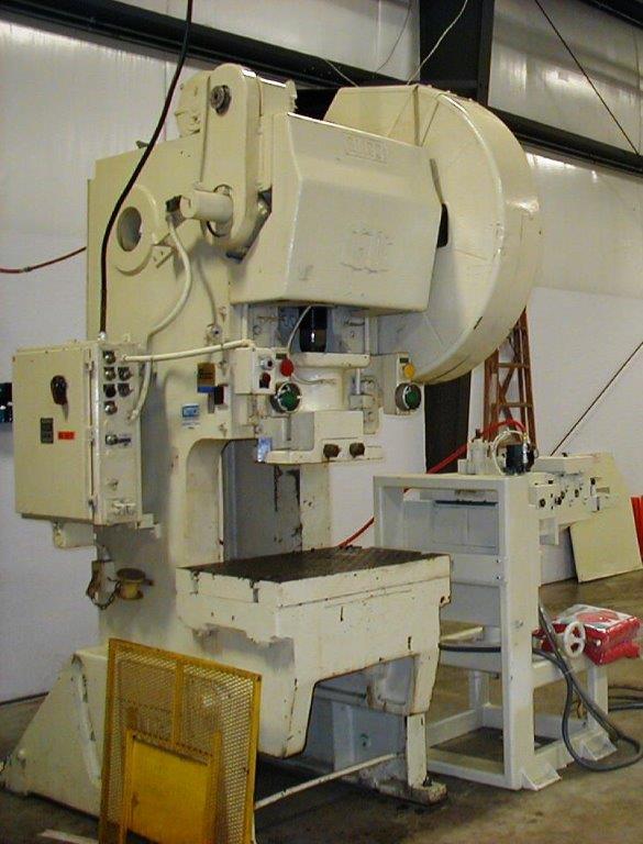 60 Ton, BLISS, 4 Stroke, 100 SPM, 15 3/4 Shut Height