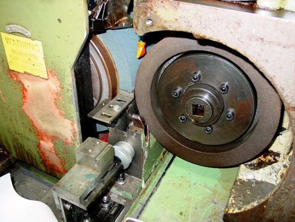 No. 1050A, SMTW, Auto Infeed, .02 -2 Range, Mitutoyo DRO, Parts Ejector