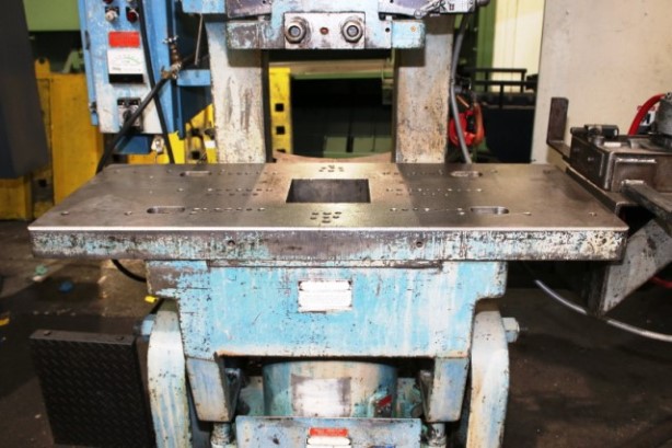 60 Ton, BLISS, 1984, Air clutch and Brake, 5 Stock, 32 x 21 Bed,