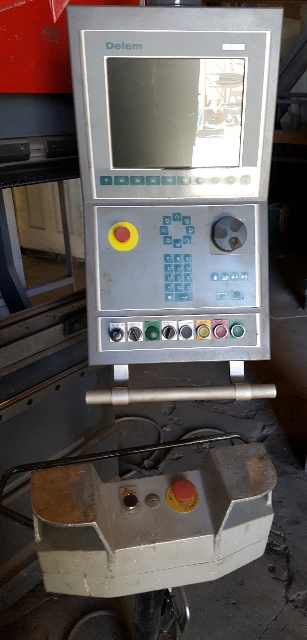 242 Ton x 12', JMT ADS37220, CNC, Delem control, 2-axis back gauge, 10-2 BH