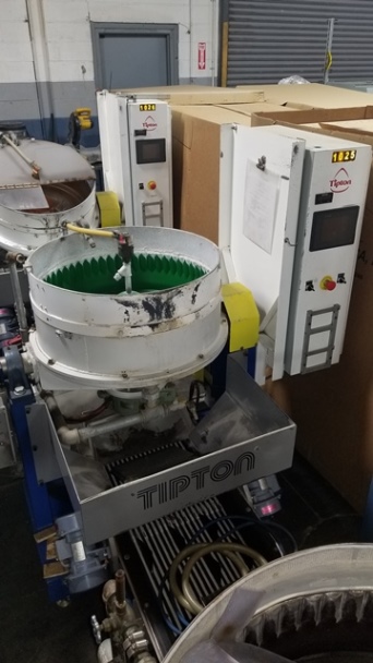 2.7 CuFt TIPTON EFF-105SA PLUS, 2006, Semi-Automatic, separation mechanism