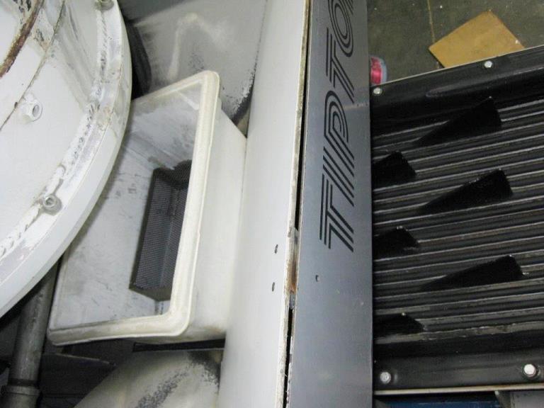 2.7 CuFt TIPTON EFF-105SA PLUS, 2006, Semi-Automatic, separation mechanism