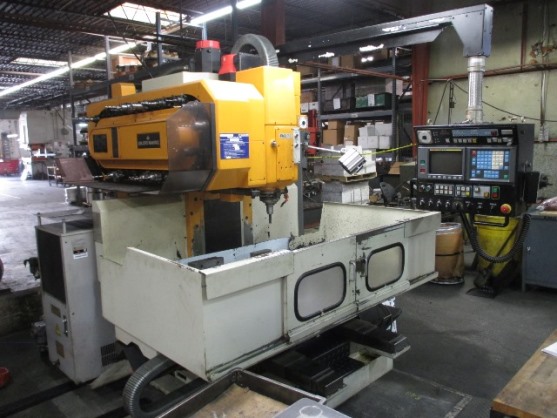 27 X, 17 Y, 17 Z, MAKINO FNC 74, FANUC OM, 7000 RPM, 20 ATC
