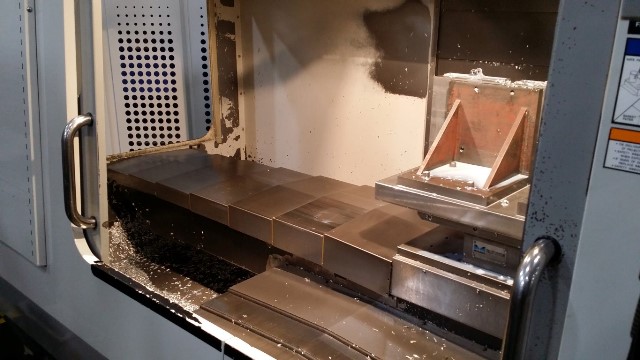 50 X, 20 Y, 25 Z, HAAS VF4SS, Midaco APC, 12K Spindle, 4th Axis Ready