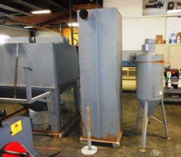 60 x 48 SL/DBL, TRINCO, 600 CFM Abrasive collector & Filter Cabinet, 2-stations