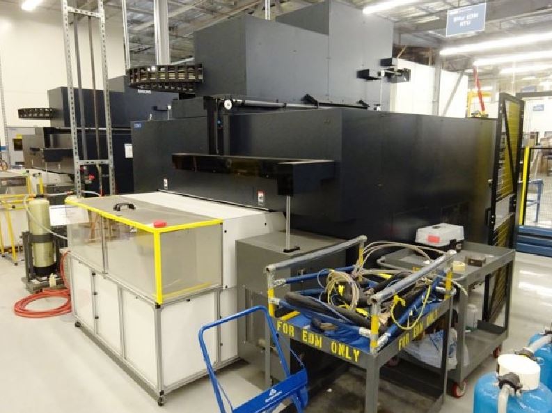 MAKINO U1310, Hyper 1, 2010, 5-axis, Trvls:51.57 x 39.76 x 24.41 ; auto thread,