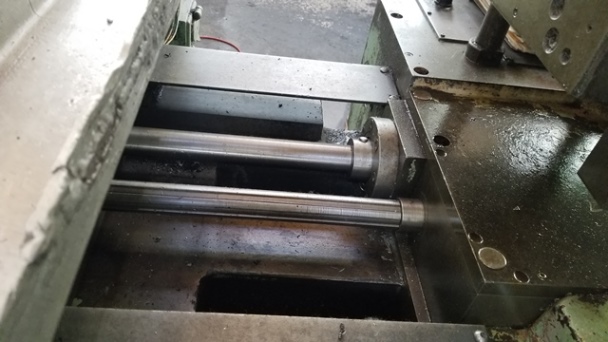4 , LUCAS 441B-72, 42 vertical, 72 cross, 50 Taper, 36x74 table
