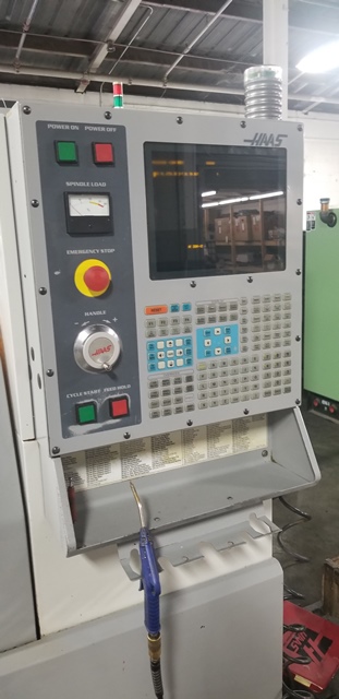 HAAS SL-10, HAAS, 6 Chk, 1 3/4 , 2002, 6,000 RPM's, Tool Presetter, Auger