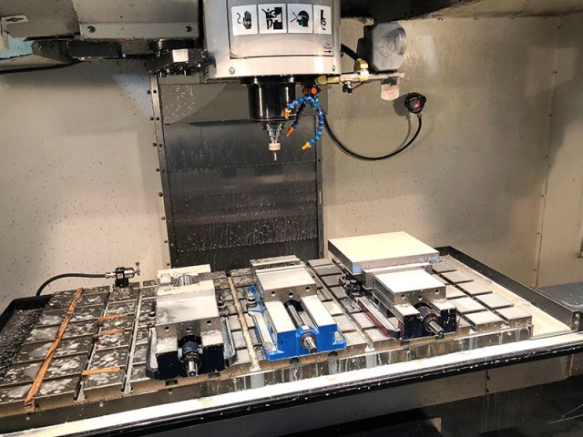 40 X, 26 Y, 24 Z, Haas VM3, 2007, Probe, P-Cool, Rigid Tapping, Chip Auger