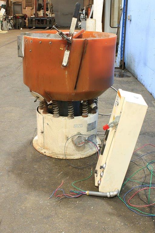 Sweco FMD-2.5LR, 1988, 2.5 cu. ft., w/ Internal Parts Seperator