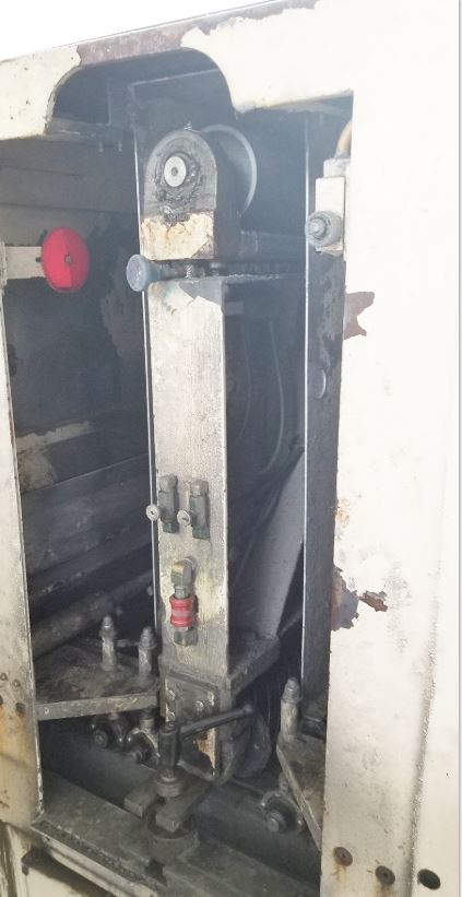 37 , CEMCO 2000,Single head,Belt, Wet, Eye Tracking,15-60 RPM,pneumatic tension