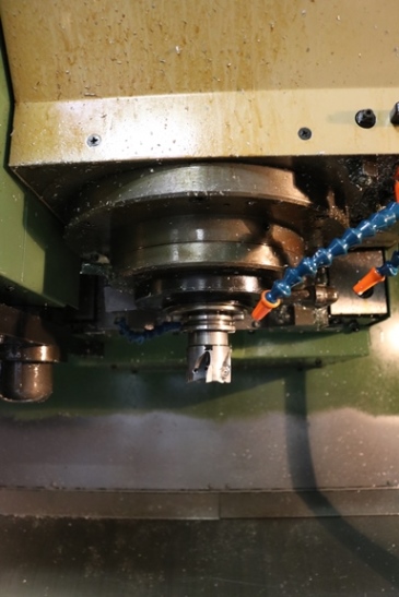 22 X, 16 Y, 18 Z, Mori Seiki MV40/40, Fanuc 10M, CT40, 8000 RPM, 4th axis
