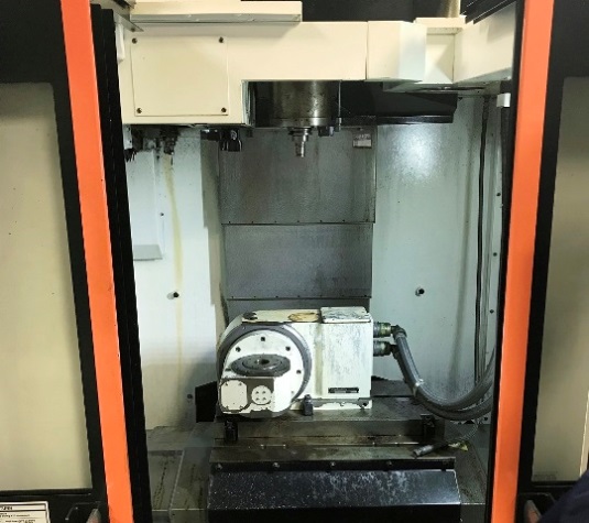 19 X 16 Y 20 Z Mazak Nexus VCC, 2013, Rotary Table, Chip Conveyor