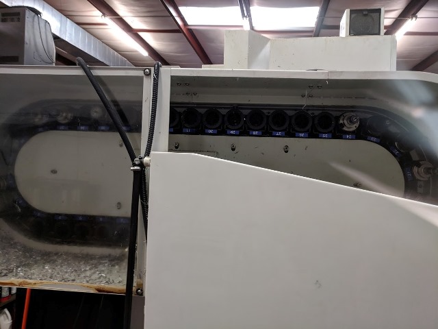 30 X, 20 Y, 20 Z, Hurco VMX 30U, 2011, Chiller, Conveyor, Probing, Tool Measure