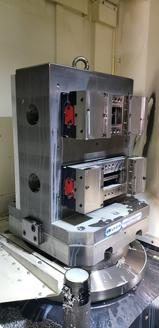 28.7 X, 28.7 Y, 33.5 Z, MORI SEIKI NHX5000, 2016, 12K RPM, 60 ATC, full 4th