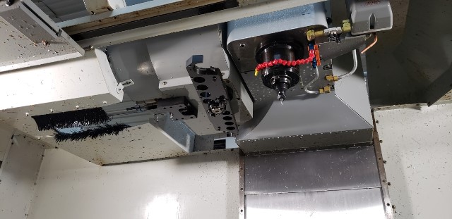 50 X, 26 Y, 25 Z, Haas VF5/40, 2005, 10K Spindle, 4th Prewire, Rigid Tap, P-Cool