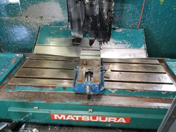 30 X, 16 Y, 18 Z, Matsuura MC-760V2, 1984, Yasnac MX1, 30 ATC, 6k RPM