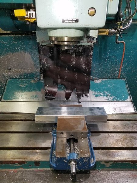 30 X, 16 Y, 18 Z, Matsuura MC-760V2, 1984, Yasnac MX1, 30 ATC, 6k RPM