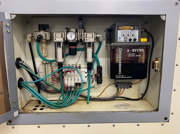 1-1/2 KSI SQC38, Fanuc 18iTB, 2006, 4Live/6OD/5+1+2ID/1+3BW, C Main/Sub, loader