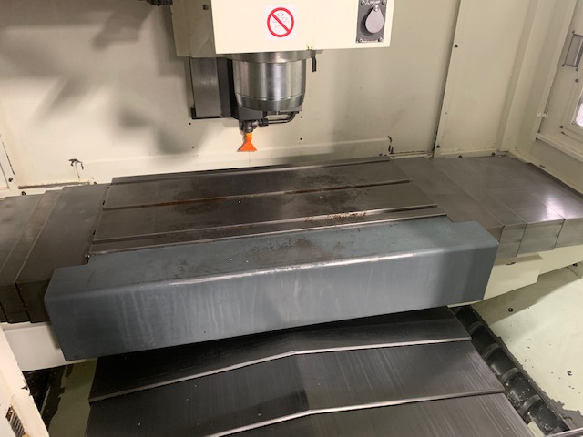 30 X, 18 Y, 18 Z, Kitamura Mycenter-3XG, 2011, 15K RPM, Chip Conveyor