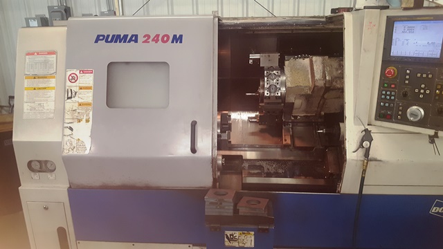 DOOSAN PUMA 240MC, FANUC 21I-TB, 10 Chk, 3 , 2006, Live Tool, Full C,