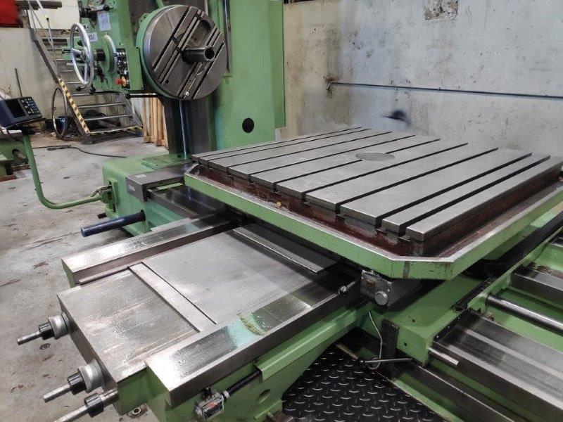 4 , TOS W100A, 2000, Tail Stock, 23 Facing Head, 49 x 49 Facing Head