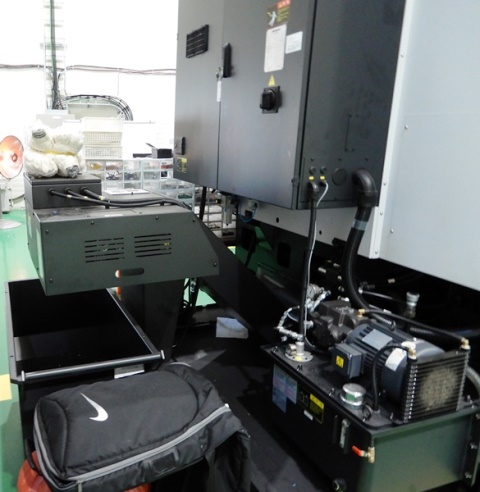 Doosan V8300M, 2019, Fanuc i, 12 Station Turret,15 , Chip Conveyor,2-SP GB,