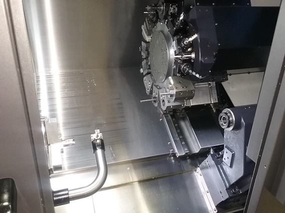 DOOSAN LYNX 220LYC, FANUC, 8 Chk, 2016, Y-Axis, Live Tool