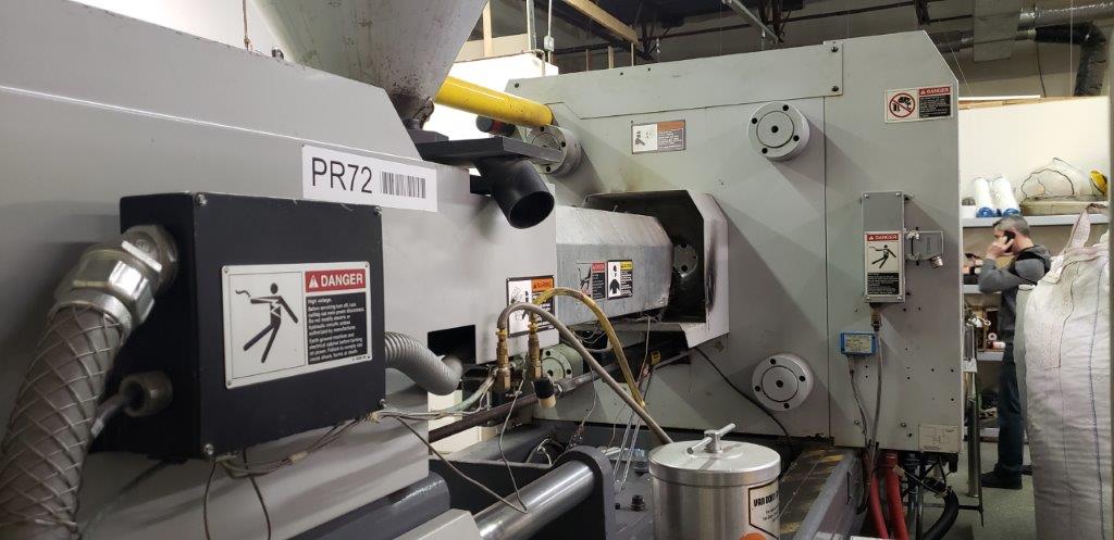 1999 Van Dorn Demag 270 HTG-1220, 270 Ton, 20 oz, NC 4 Control, Floppy Drive