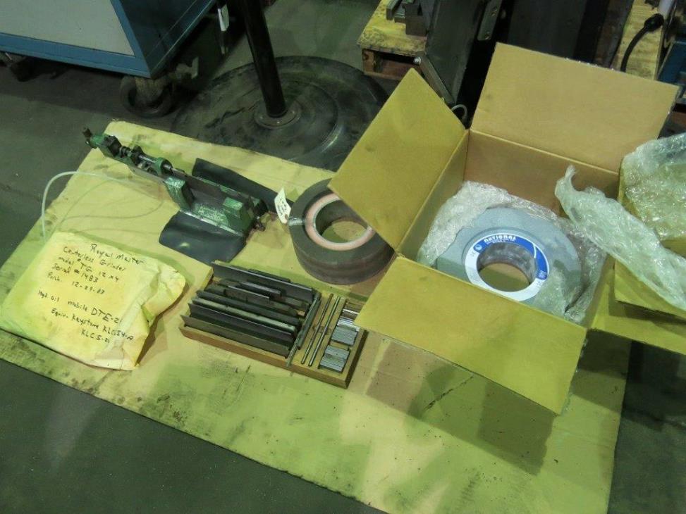 Royal Master TG12x4, 1983, .004-1.5 Cap., 10-12 Grinding wheel, 4-6 Reg. Whl