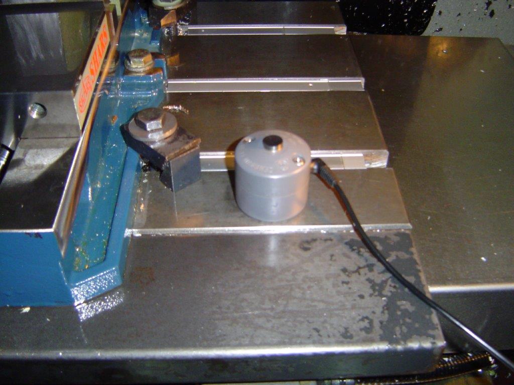 25 X, 13 Y, 17 Z, Atrump V3EC, 2004, Tool Setter, Probe, Centroid