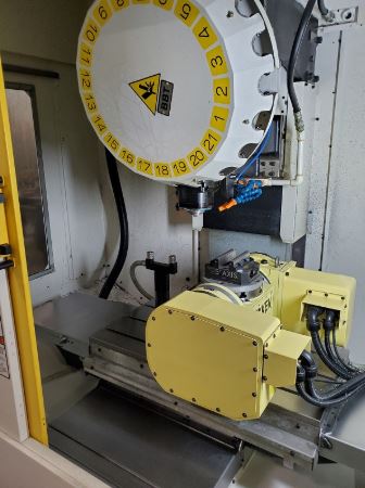 Fanuc Robodrill a-D21LiA5, Fanuc 31i-B5, 2016, Tool Setter, Rigid Tapping