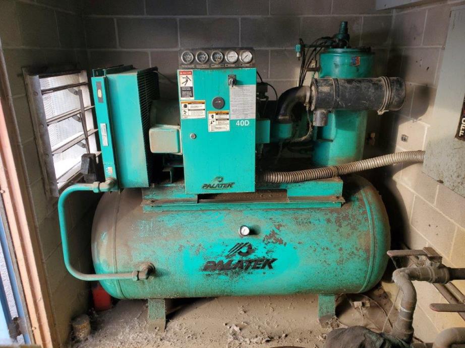 166 CFM, 125 PSI, Sullivan Palatek, 40 DP, 40 HP, Air Dryer
