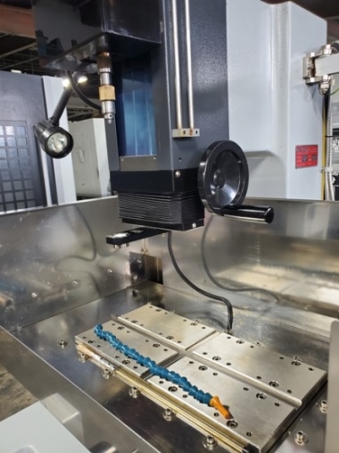 GANESH, LSD-20 EDM DRILL, 2014, as-new, 30 Amps ,17 3/4 x 8 1/4 , 2-axis DRO