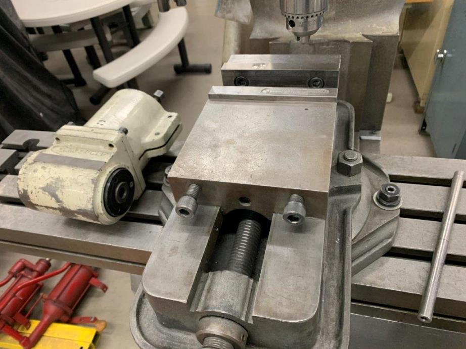 Bridgeport Series 1, Power Feeds, DRO, Variable Speed, Power Drawbar