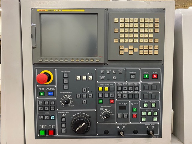 DOOSAN PUMA 280LM, FANUC 21ITB, 12 Chk, 3 , 2006, LIVE TOOL, TAILSTOCK