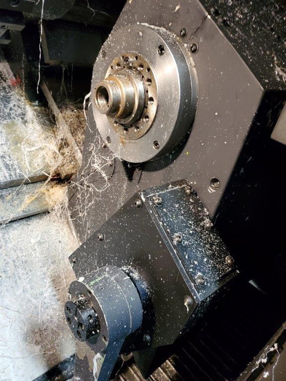 DOOSAN PUMA 2100SY, FANUC 31IA, 8 Chk, 2 1/2 , 2011, Y-Axis, Live Tool, Full C