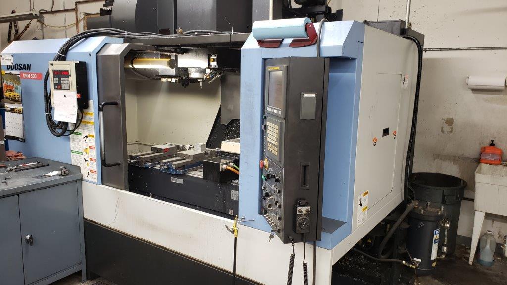 40 X, 21 Y, 20 Z, DOOSAN DNM500, 2010, 12000 RPM, 4th AXIS TABLE