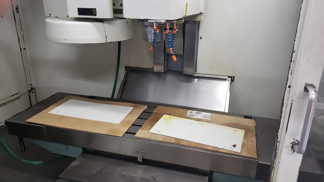 40 X, 20 Y, 20 Z, Fadal VMC-4020, 1990, CNC 88HS, 21 ATC