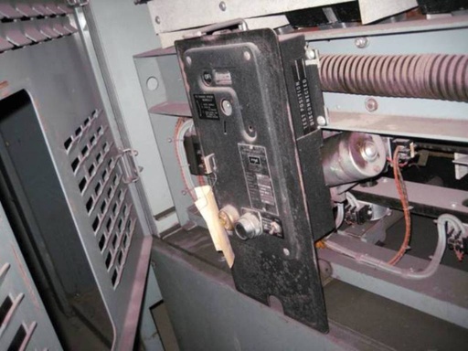 4000 Amp, FEDERAL PACIFIC, 100H1, 600 V., DRAWOUT, ELEC.OP.;-1