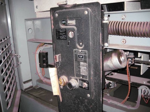 4000 Amp, FEDERAL PACIFIC, 100H1, 600 V., DRAWOUT, ELEC.OP.;-1