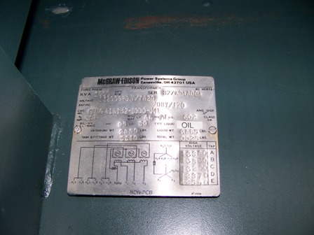 1000 KVA, Pri. 13200 V, Y, Sec. 208 V, Y, MCGRAW EDISON, DEAD FRONT, LOOP FEED