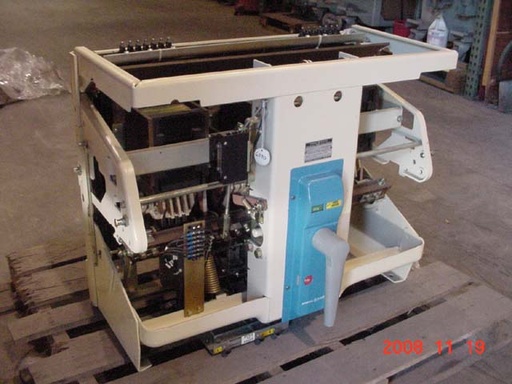 4000 Amp, GENERAL ELECTRIC, AK 3A-100, 480 V.