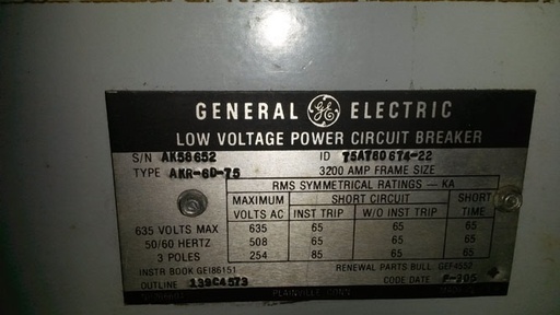 3200 AMP GE AKR-6D-75 480 V., E/O, D/O, 120 VAC